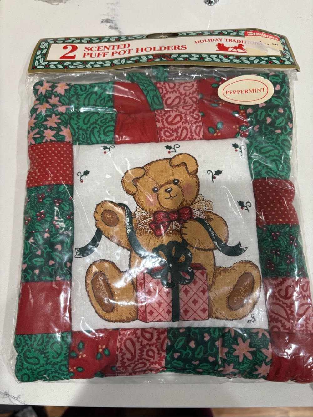 Vintage Holiday Teddy Puff Pot Holder - Peppermint Red & Green